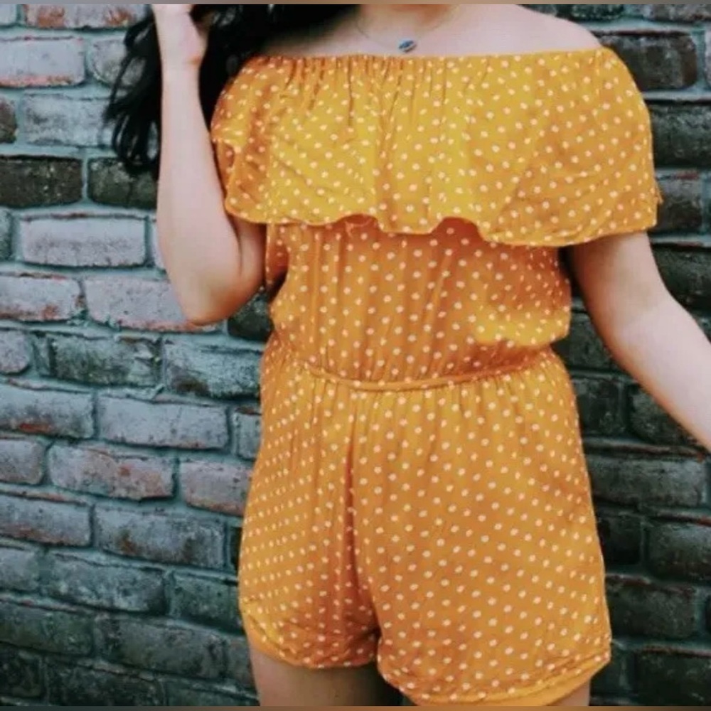 Sophie & Kate Off-Shoulder Polka Dot Romper Women’s Size Small